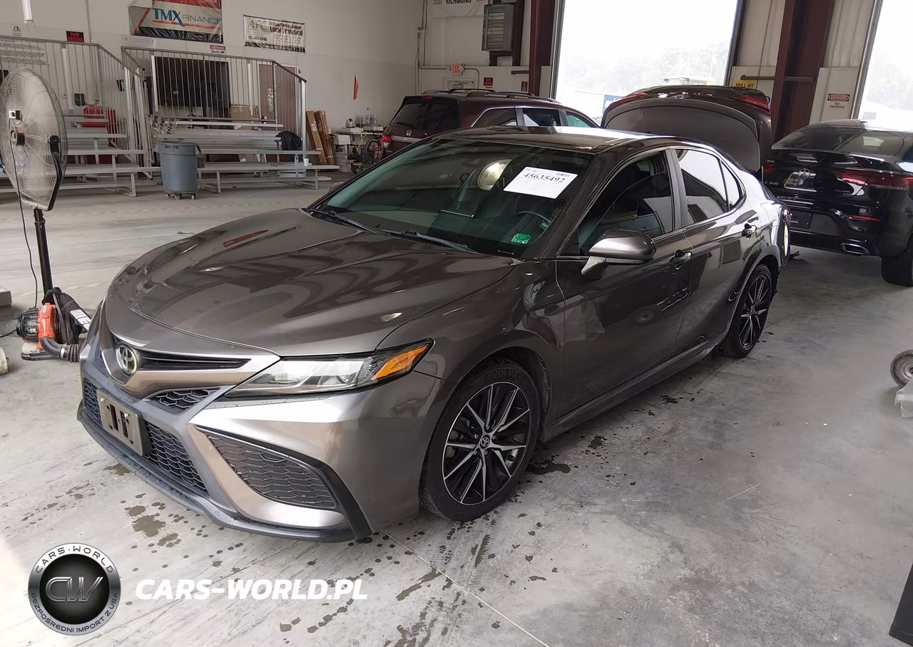 2021 Toyota Camry Se VIN:4T1G11AK8MU585583 - 2