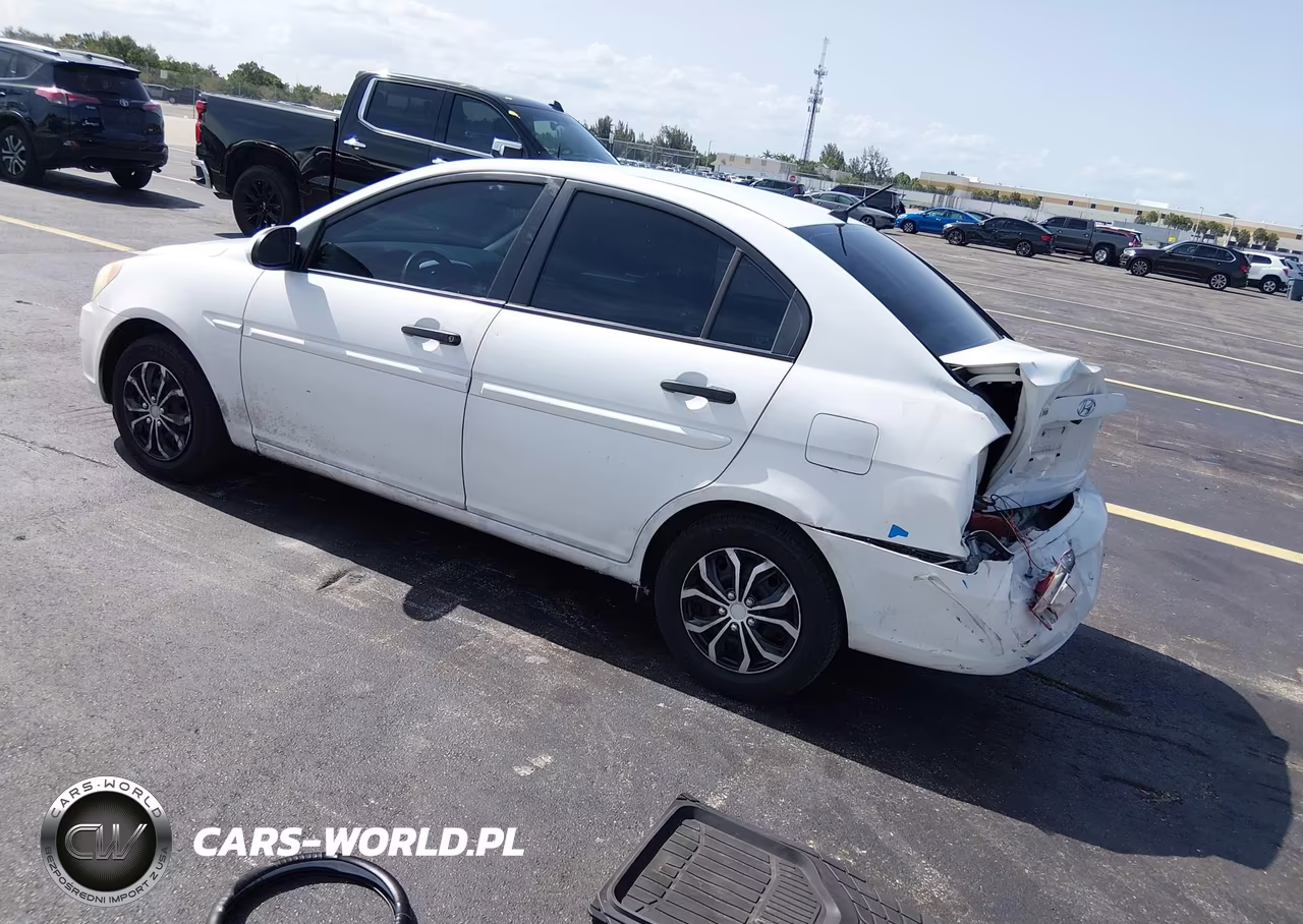 2006 Hyundai Accent Gls VIN:KMHCN46C36U033594 - 3