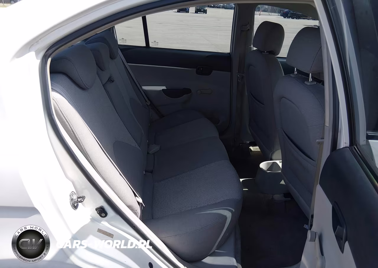 2006 Hyundai Accent Gls VIN:KMHCN46C36U033594 - 8