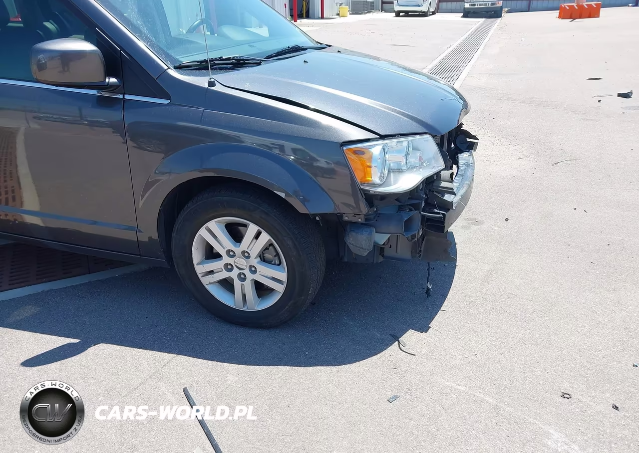2018 Dodge Grand Caravan Sxt VIN:2C4RDGCG9JR248848 - 18