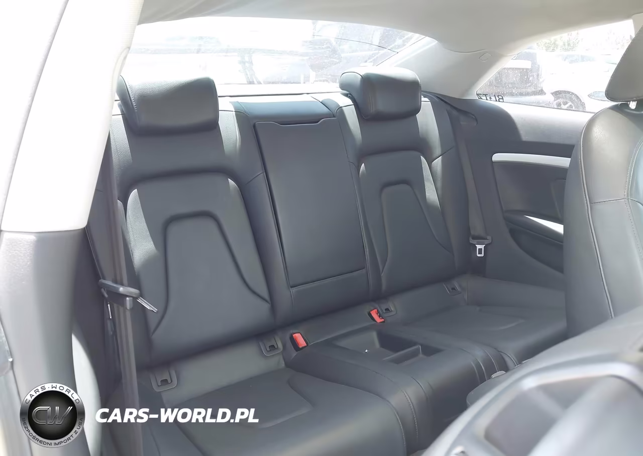2011 Audi A5 2.0T Premium VIN:WAULFAFR9BA075569 - 8