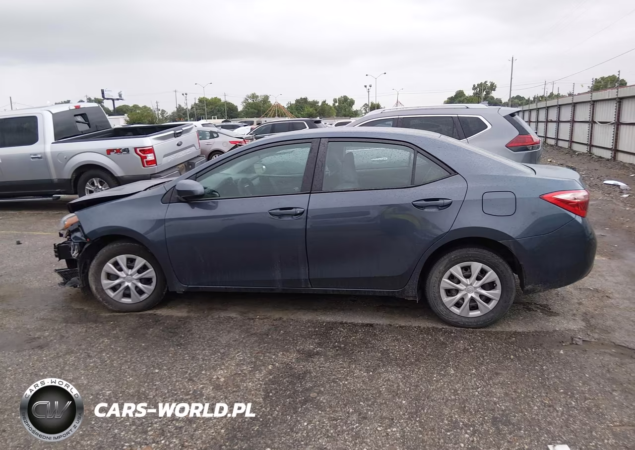 2017 Toyota Corolla L VIN:5YFBURHE1HP696502 - 15