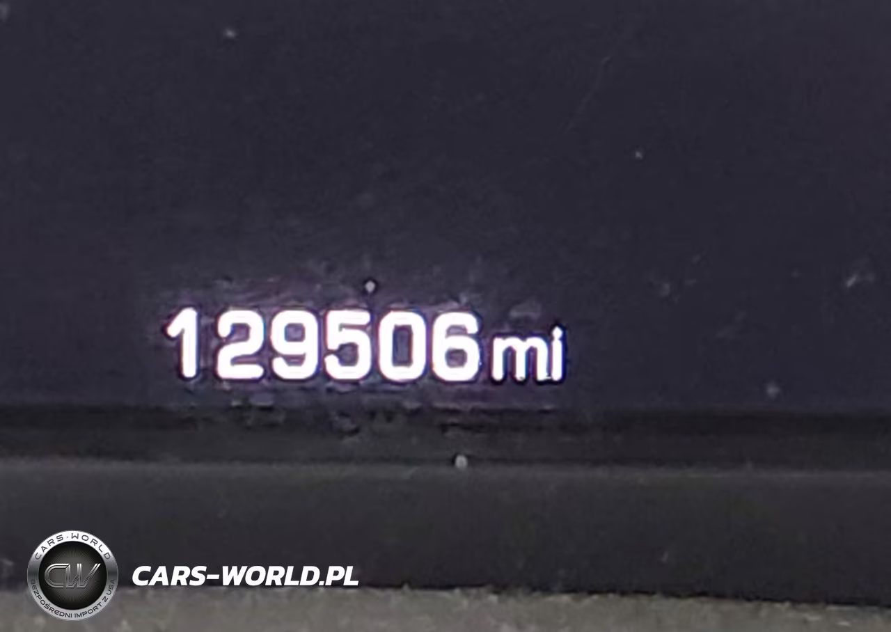 2019 Chevrolet Tahoe Lt VIN:1GNSCBKC6KR167536 - 14
