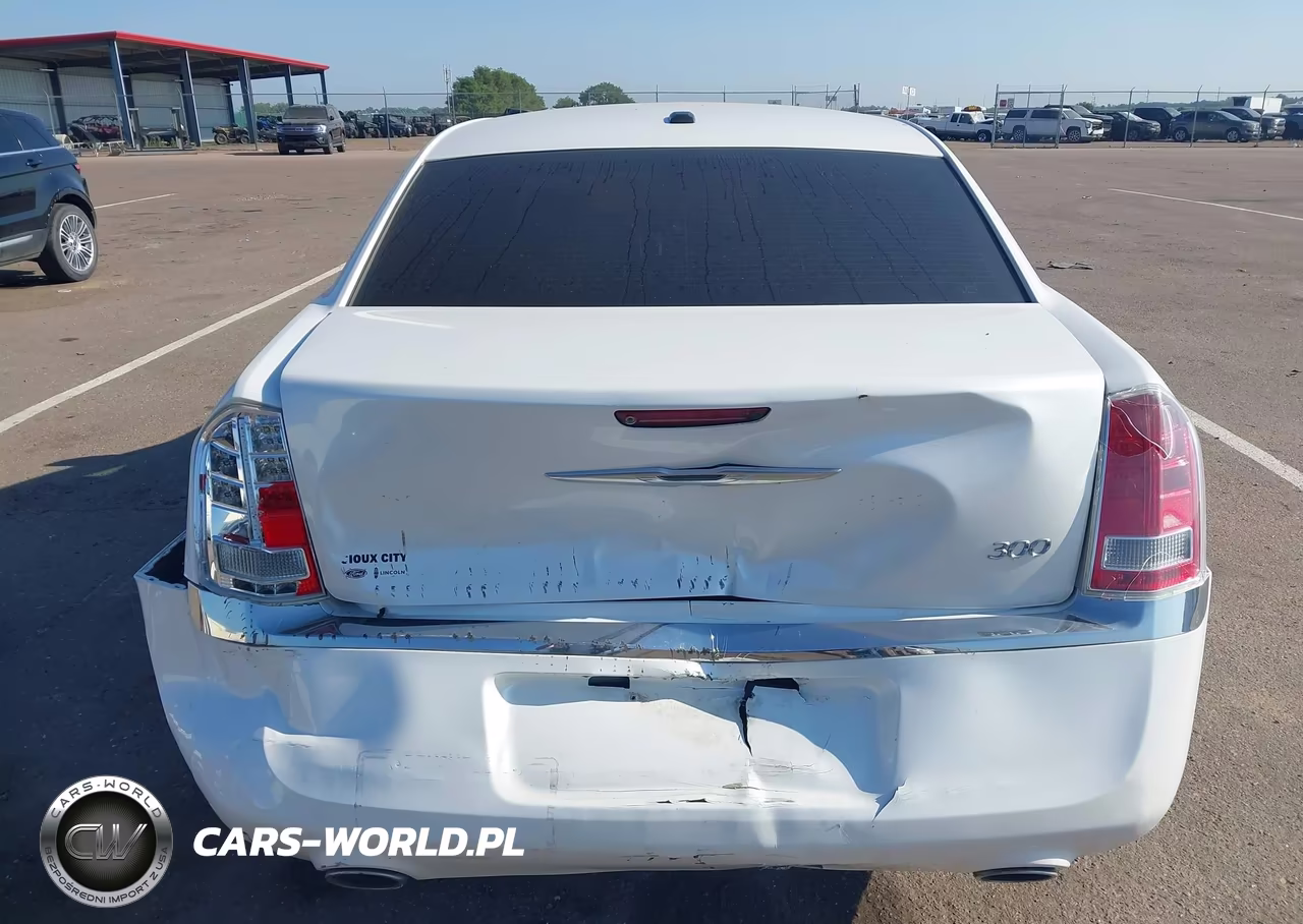 2011 Chrysler 300 Limited VIN:2C3CA5CG3BH559190 - 6