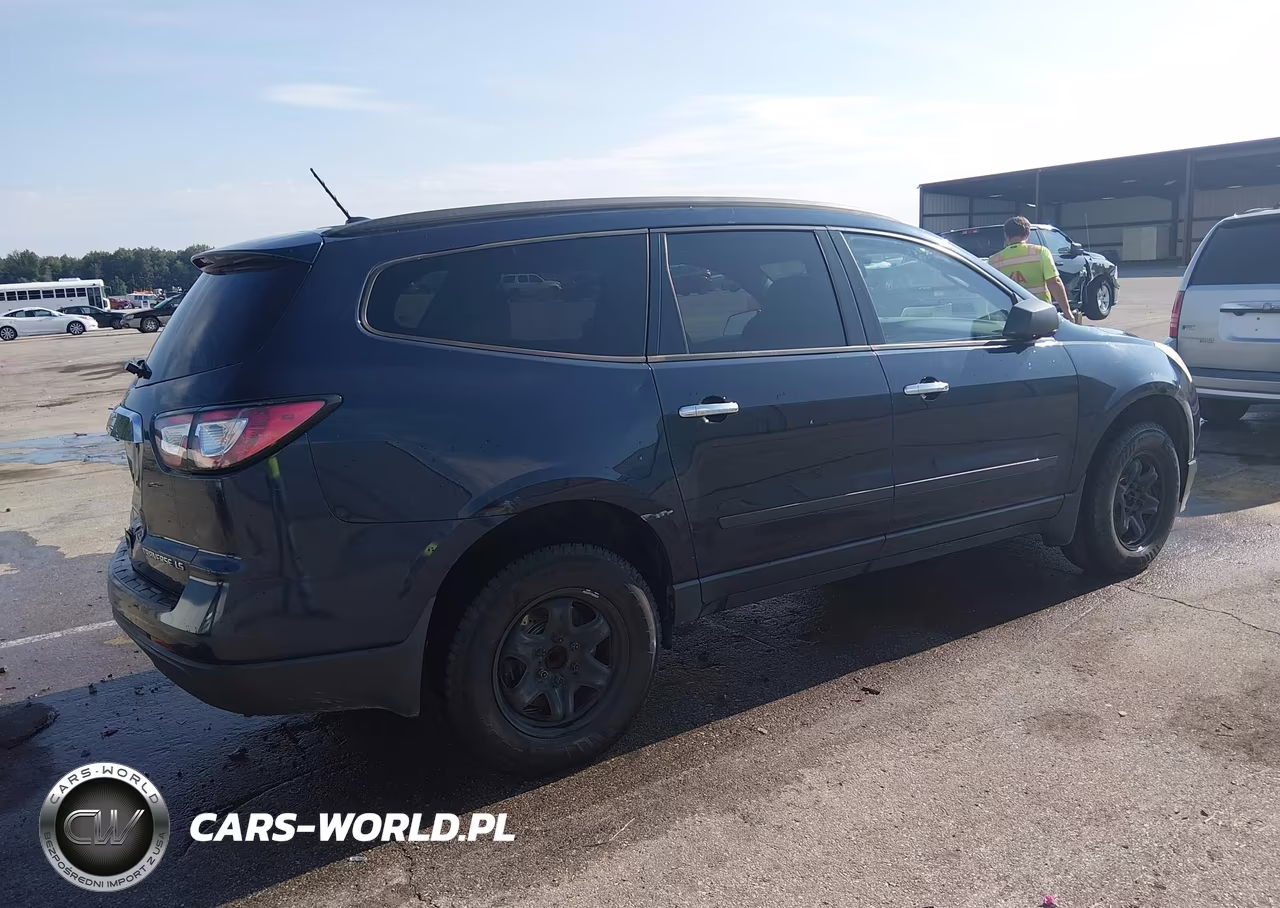 2015 Chevrolet Traverse Ls VIN:1GNKRFKDXFJ138527 - 4
