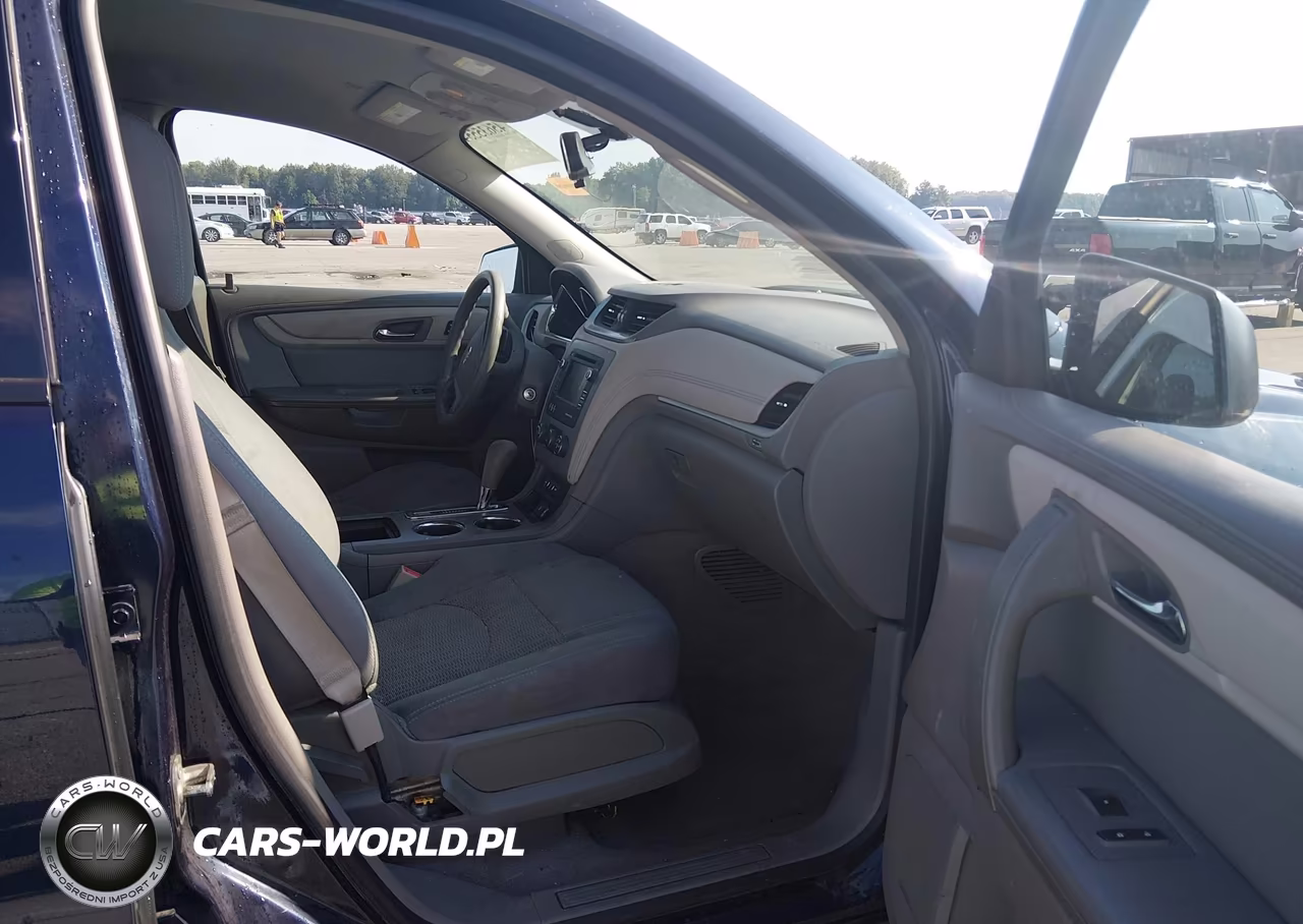 2015 Chevrolet Traverse Ls VIN:1GNKRFKDXFJ138527 - 5