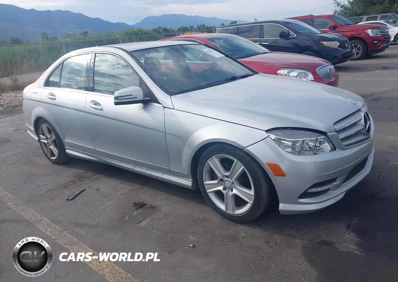 2011 Mercedes-Benz C 300 Luxury 4Matic-Sport 4Matic