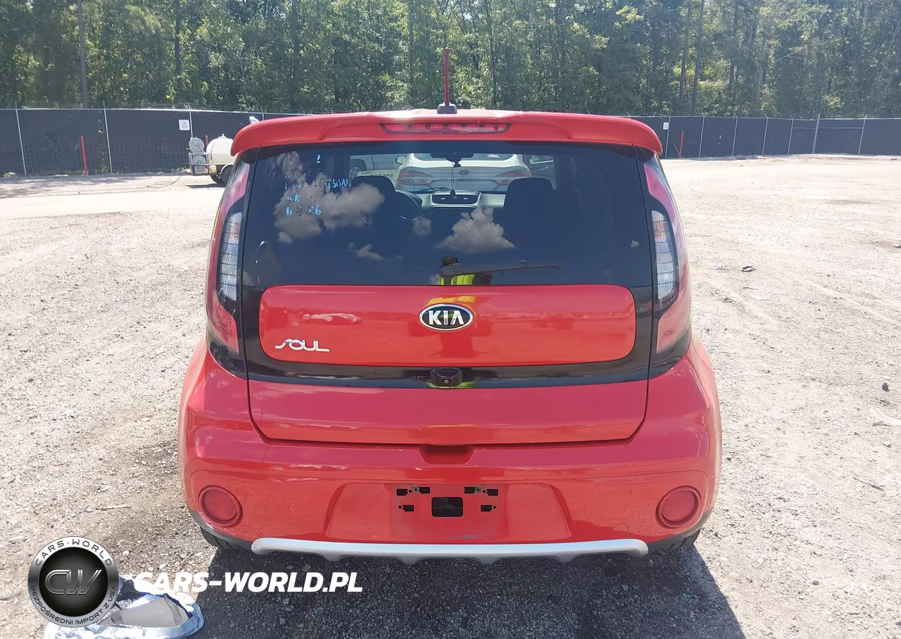 2018 Kia Soul + VIN:KNDJP3A58J7581560 - 16