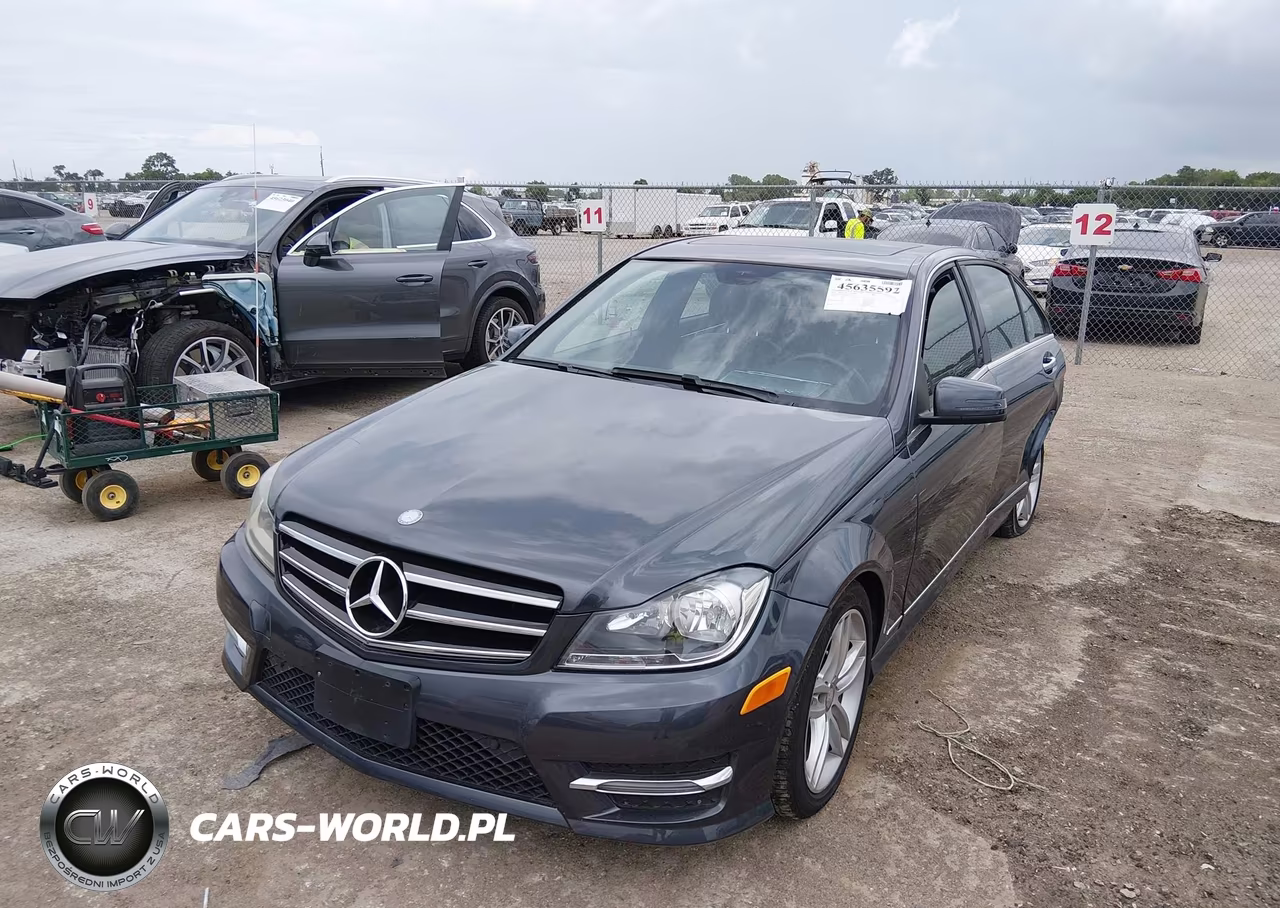 2014 Mercedes-Benz C 300 Sport 4Matic VIN:WDDGF8AB2EA952792 - 2