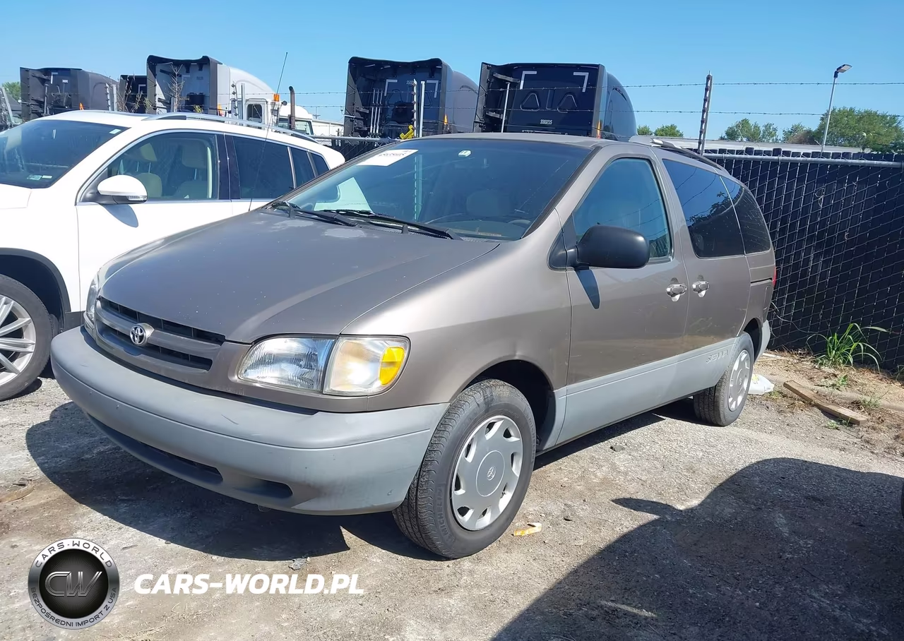 1999 Toyota Sienna Le VIN:4T3ZF13C0XU123952 - 2