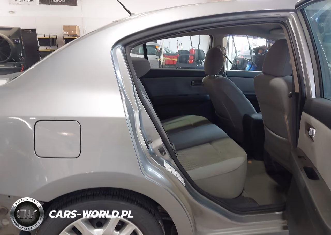 2010 Nissan Sentra 2.0S VIN:3N1AB6AP4AL659204 - 8