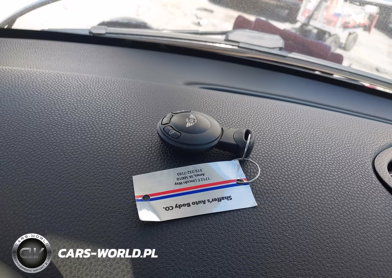 2010 Mini Cooper VIN:WMWMF3C55ATZ65183 - 11