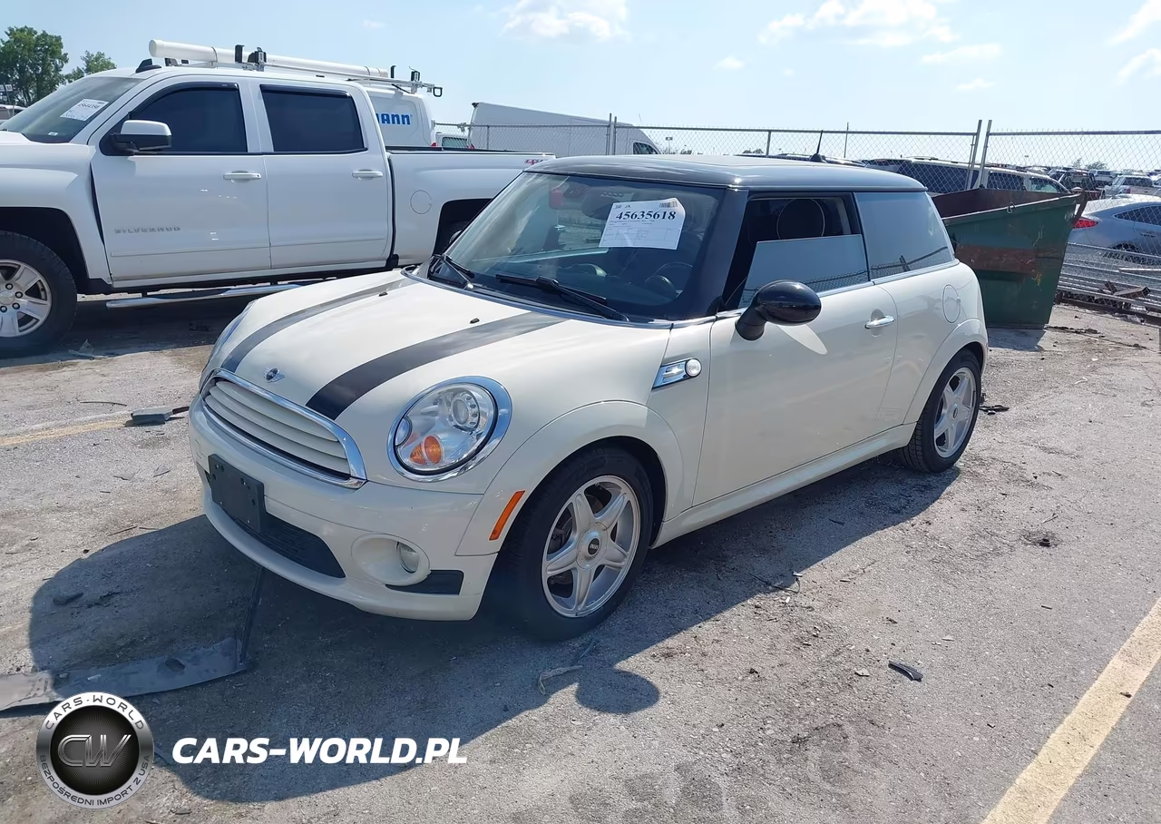 2010 Mini Cooper VIN:WMWMF3C55ATZ65183 - 2