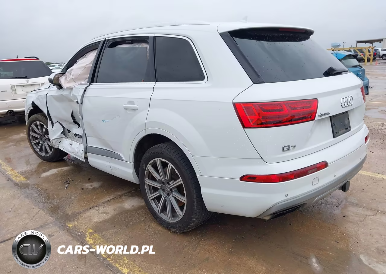 2018 Audi Q7 3.0T Premium VIN:WA1LAAF70JD049921 - 3