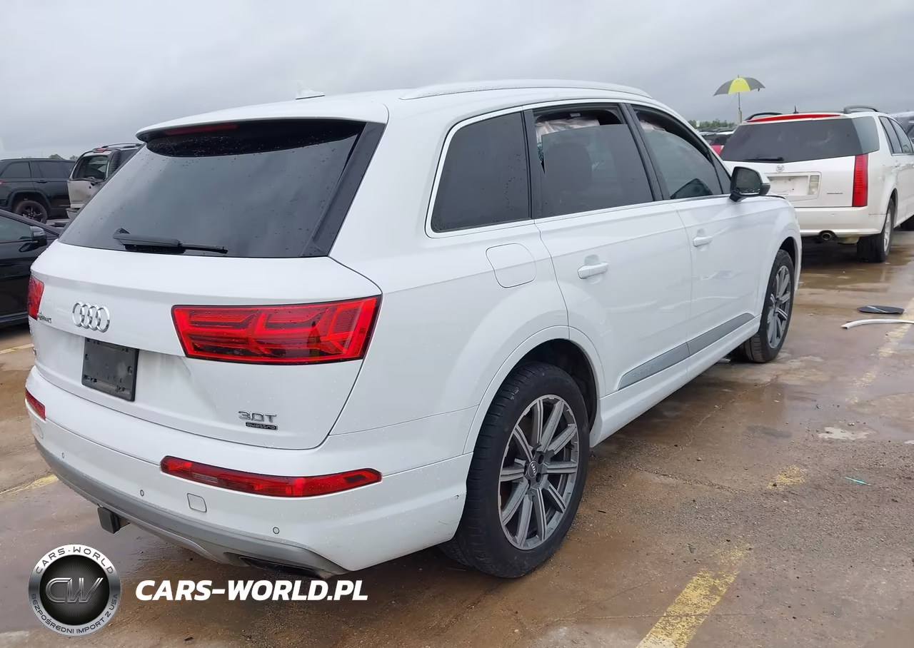 2018 Audi Q7 3.0T Premium VIN:WA1LAAF70JD049921 - 4