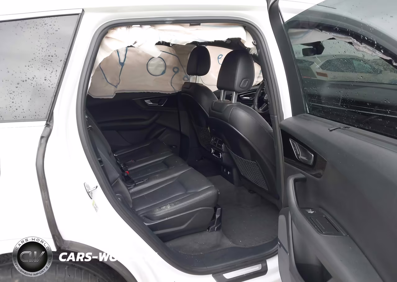 2018 Audi Q7 3.0T Premium VIN:WA1LAAF70JD049921 - 8