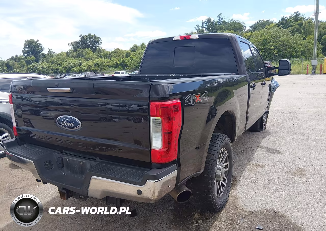 2018 Ford F-250 Lariat VIN:1FT7W2BT8JEB64536 - 4