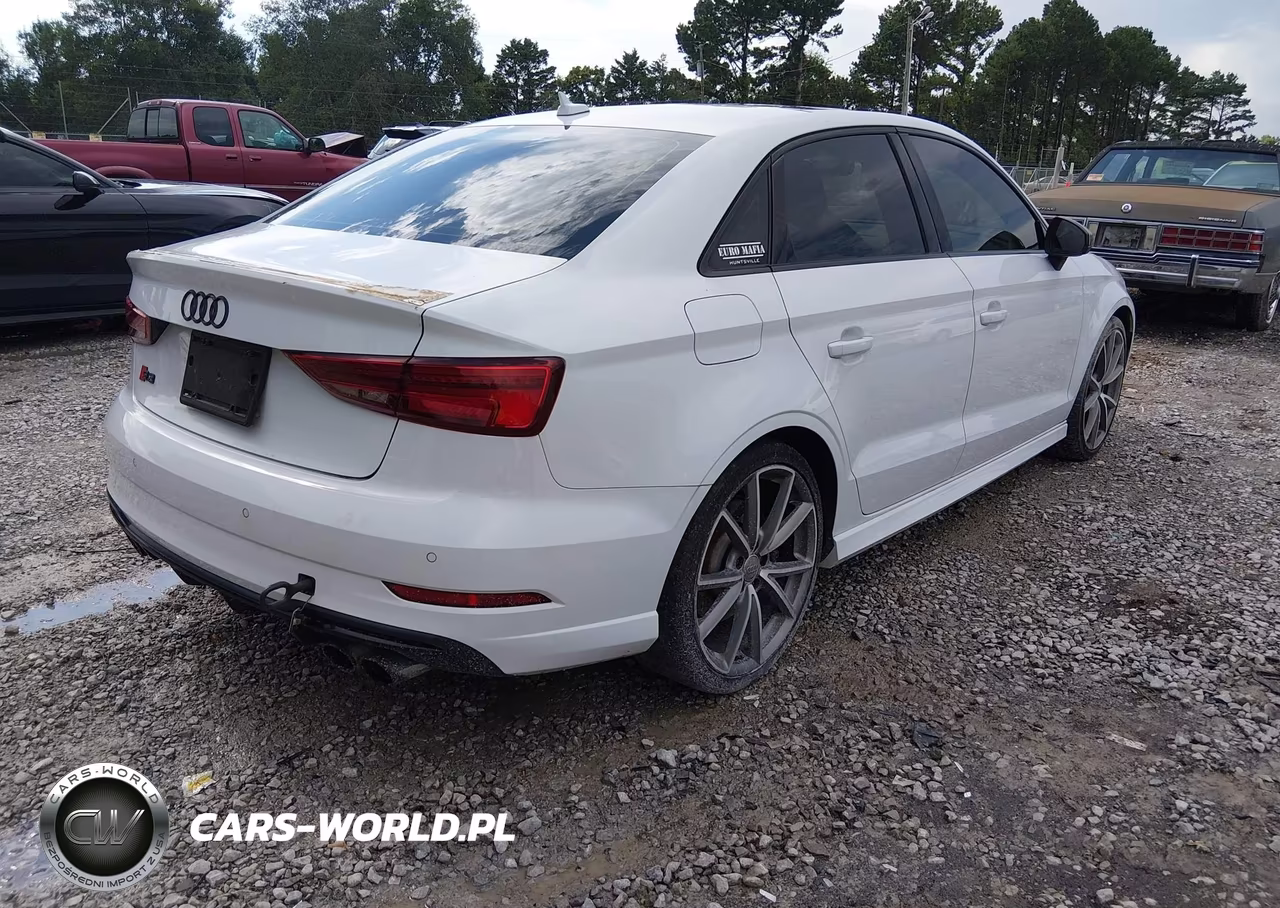 2017 Audi S3 Premium Plus VIN:WAUB1GFF3H1029294 - 4