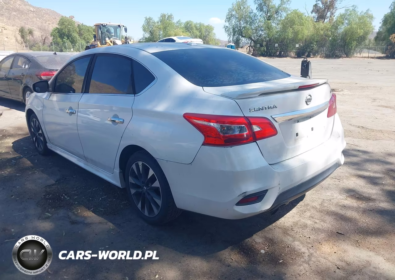 2018 Nissan Sentra Sr VIN:3N1AB7AP0JY218601 - 3