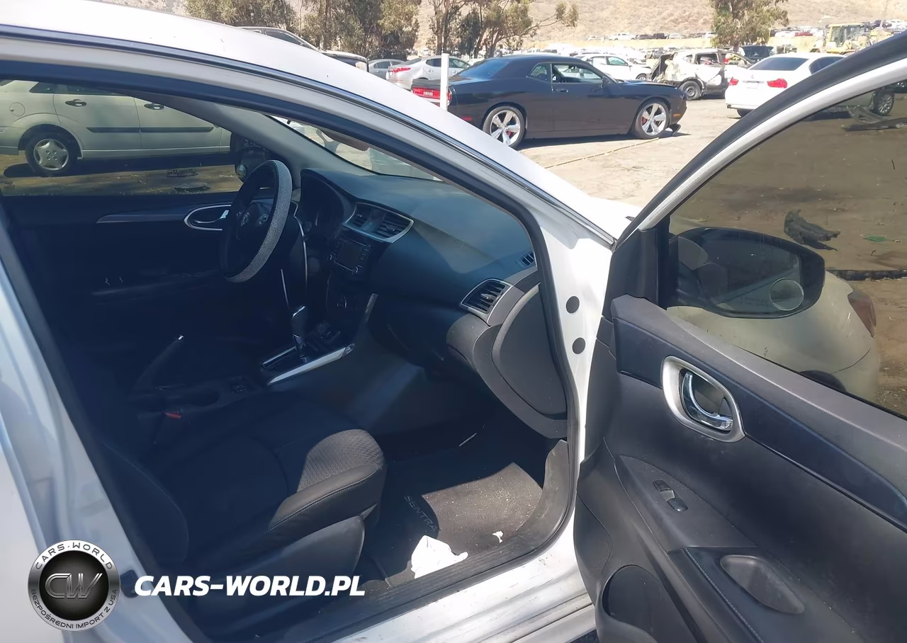 2018 Nissan Sentra Sr VIN:3N1AB7AP0JY218601 - 5
