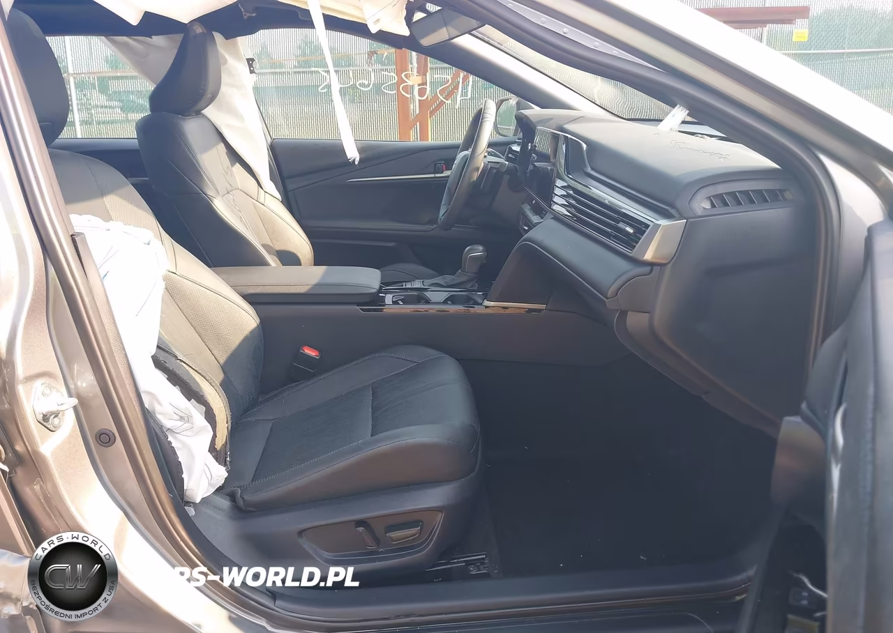 2025 Toyota Camry Xse VIN:4T1DBADK1SU515643 - 5