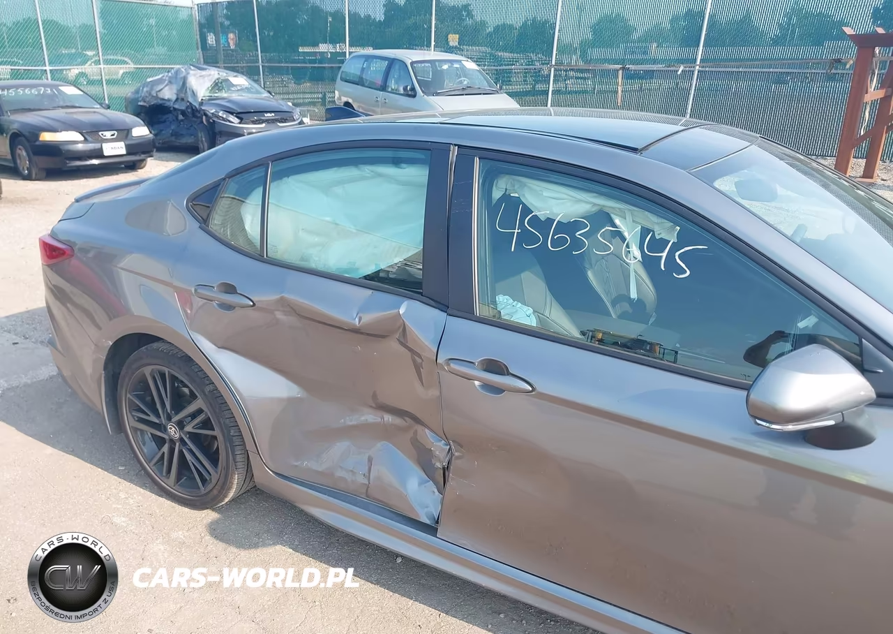 2025 Toyota Camry Xse VIN:4T1DBADK1SU515643 - 6