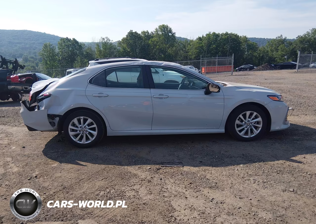 2024 Toyota Camry Le VIN:4T1C11AK1RU199691 - 13