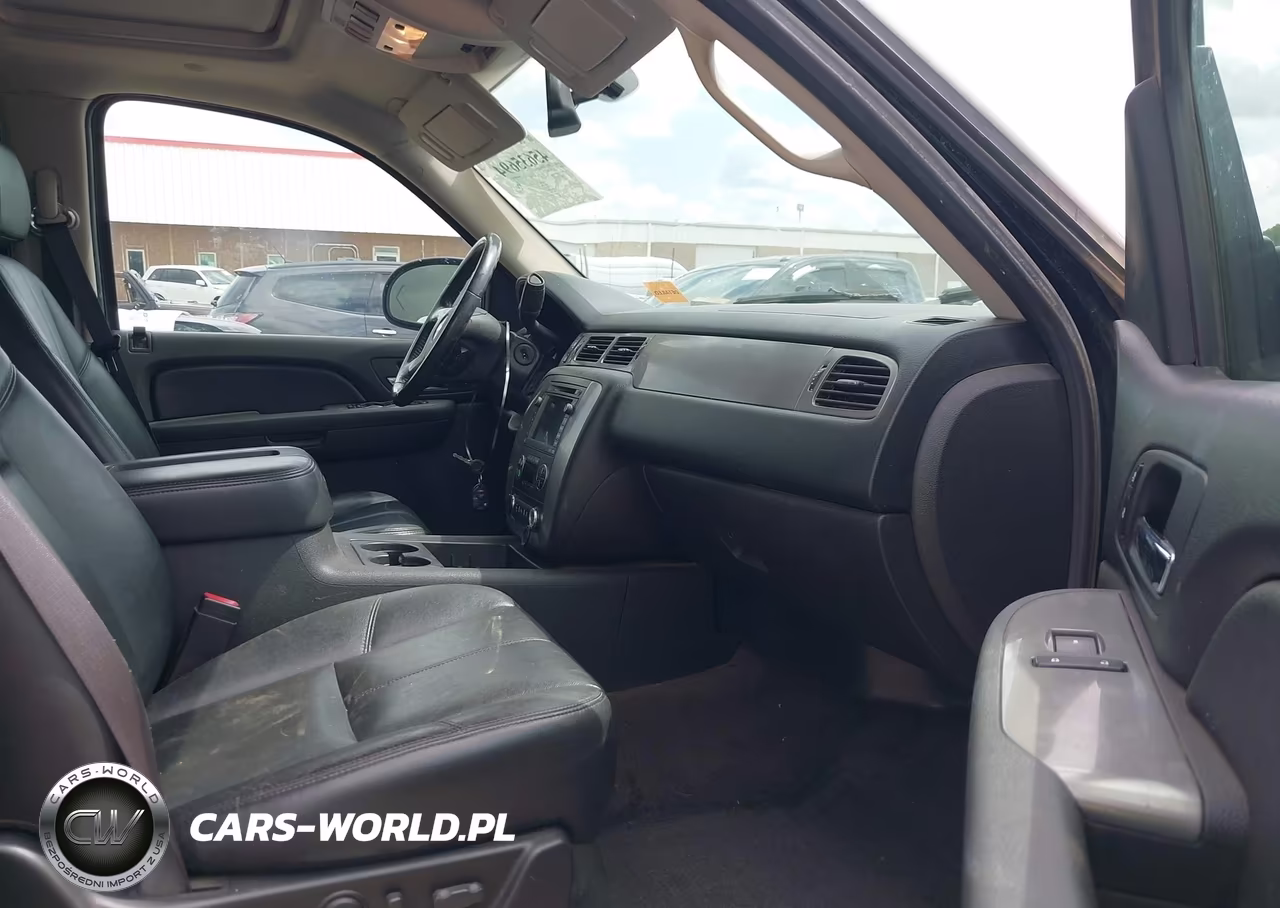 2009 Chevrolet Tahoe Lt2 VIN:1GNFK230X9R130086 - 5