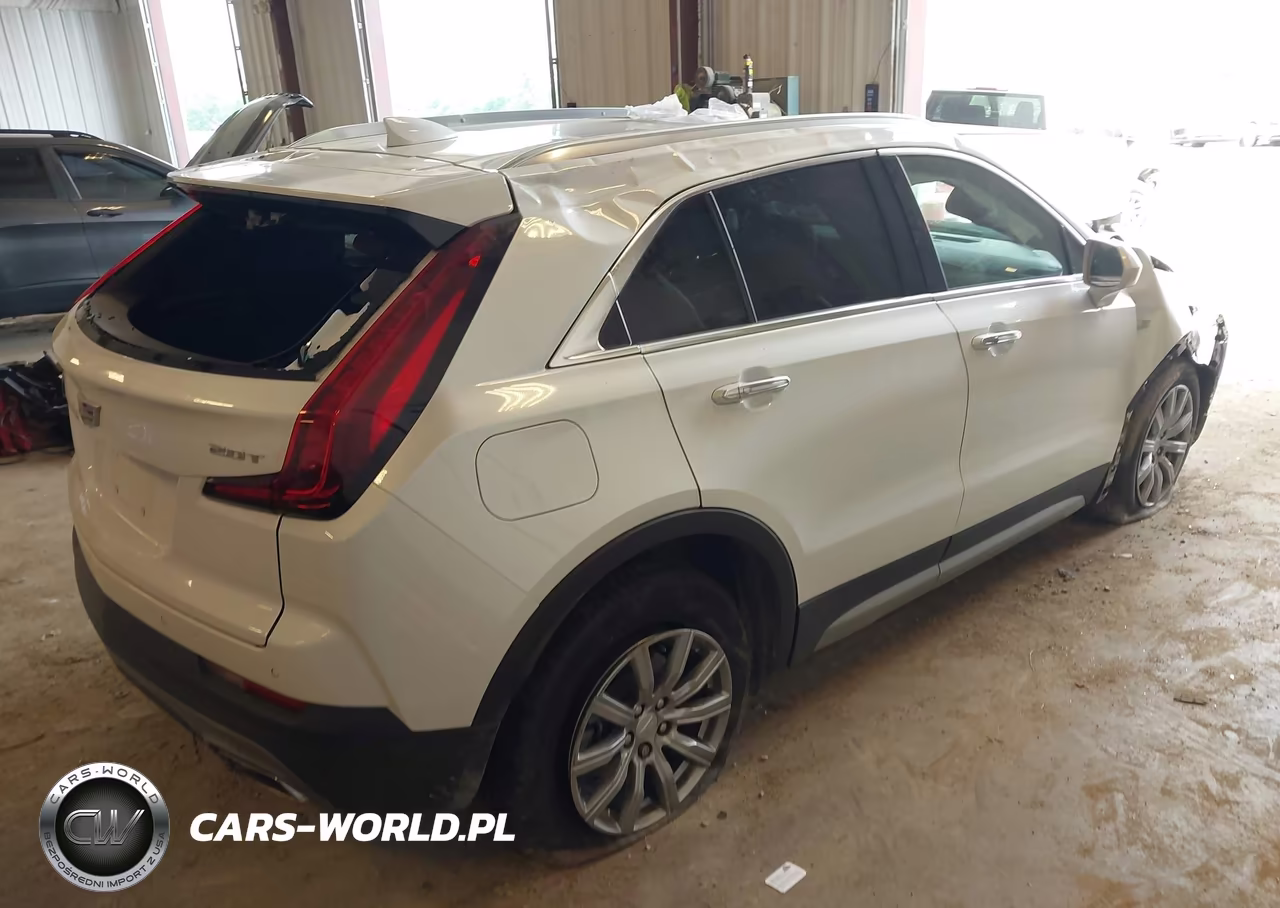 2019 Cadillac Xt4 Premium Luxury VIN:1GYFZCR4XKF229304 - 4