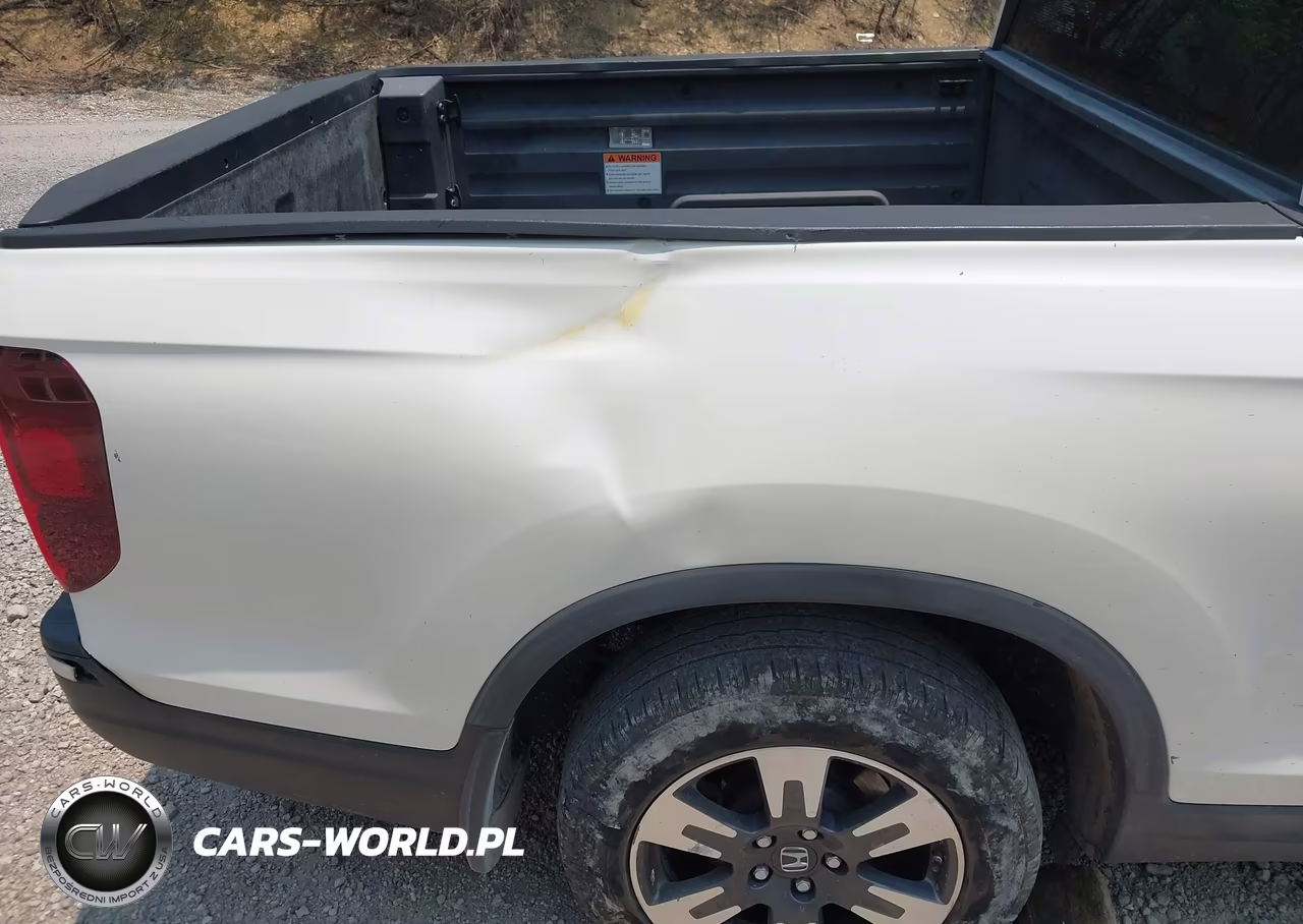 2017 Honda Ridgeline Rtl-T VIN:5FPYK3F65HB027709 - 6
