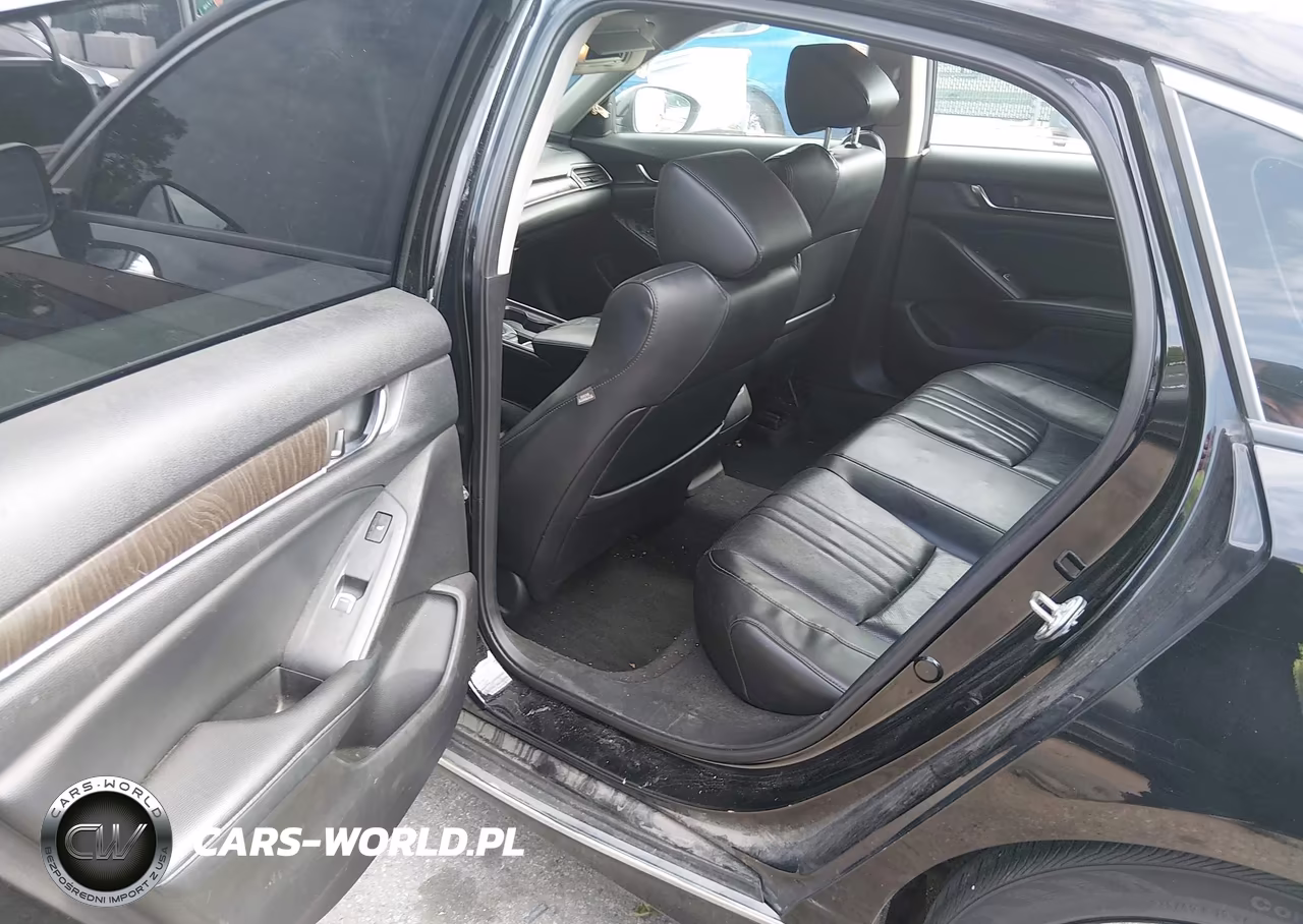 2018 Honda Accord Touring VIN:1HGCV1F99JA107023 - 8