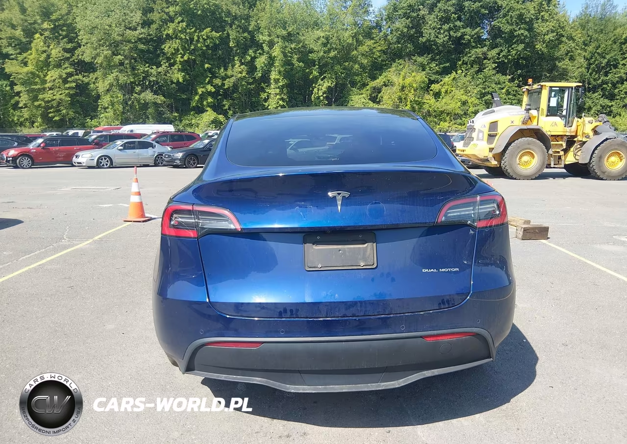 2020 Tesla Model Y Long Range Dual Motor All-Wheel Drive VIN:5YJYGDEE5LF036928 - 15