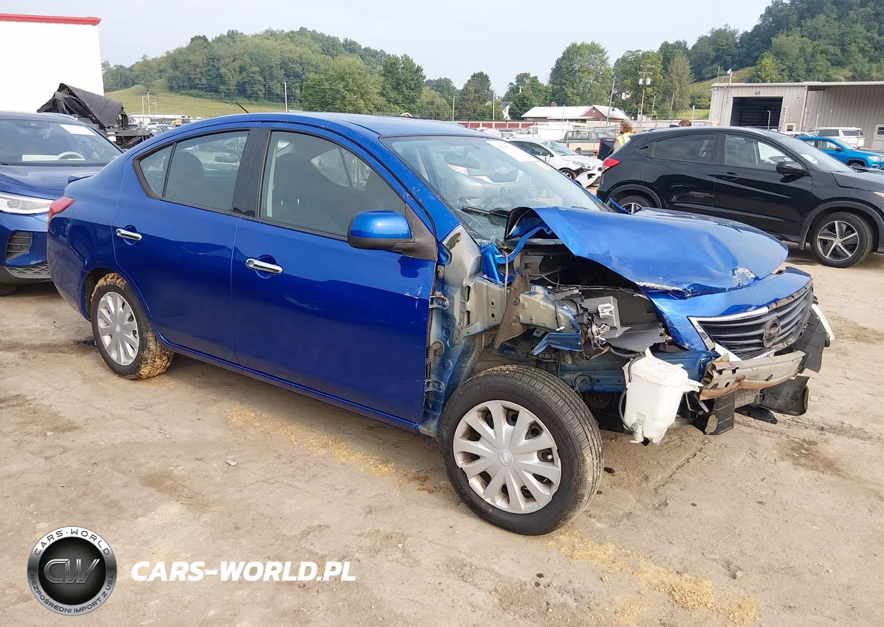2014 Nissan Versa 1.6 Sv – zdjęcie 1 z 17