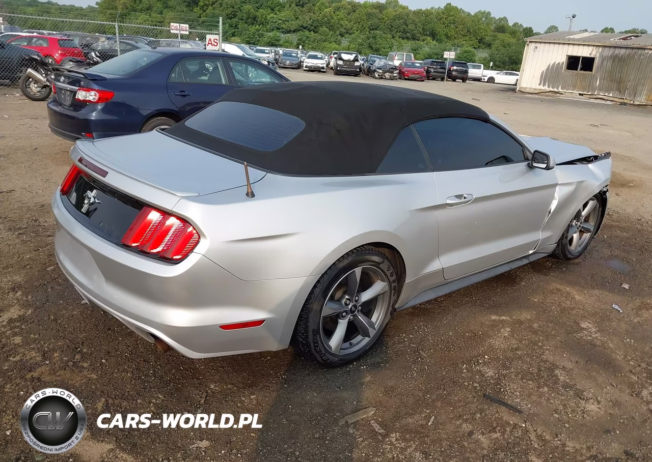 2015 Ford Mustang V6 VIN:1FATP8EM7F5332411 - 4