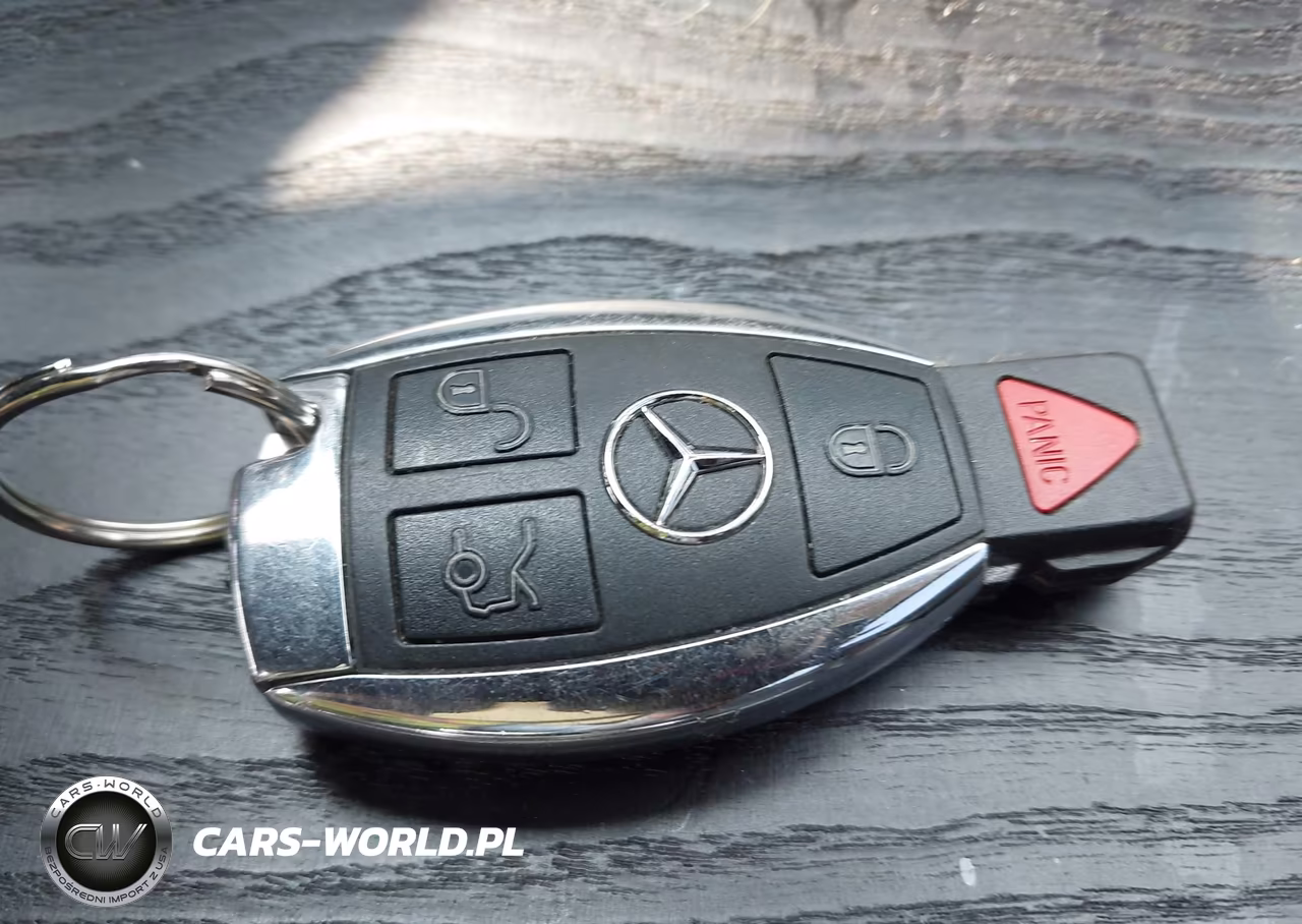 2015 Mercedes-Benz C 300 4Matic VIN:55SWF4KB1FU060232 - 11