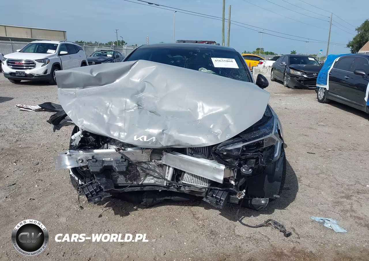 2026 Kia K5 Gt VIN:KNAG44J89T5431889 - 12