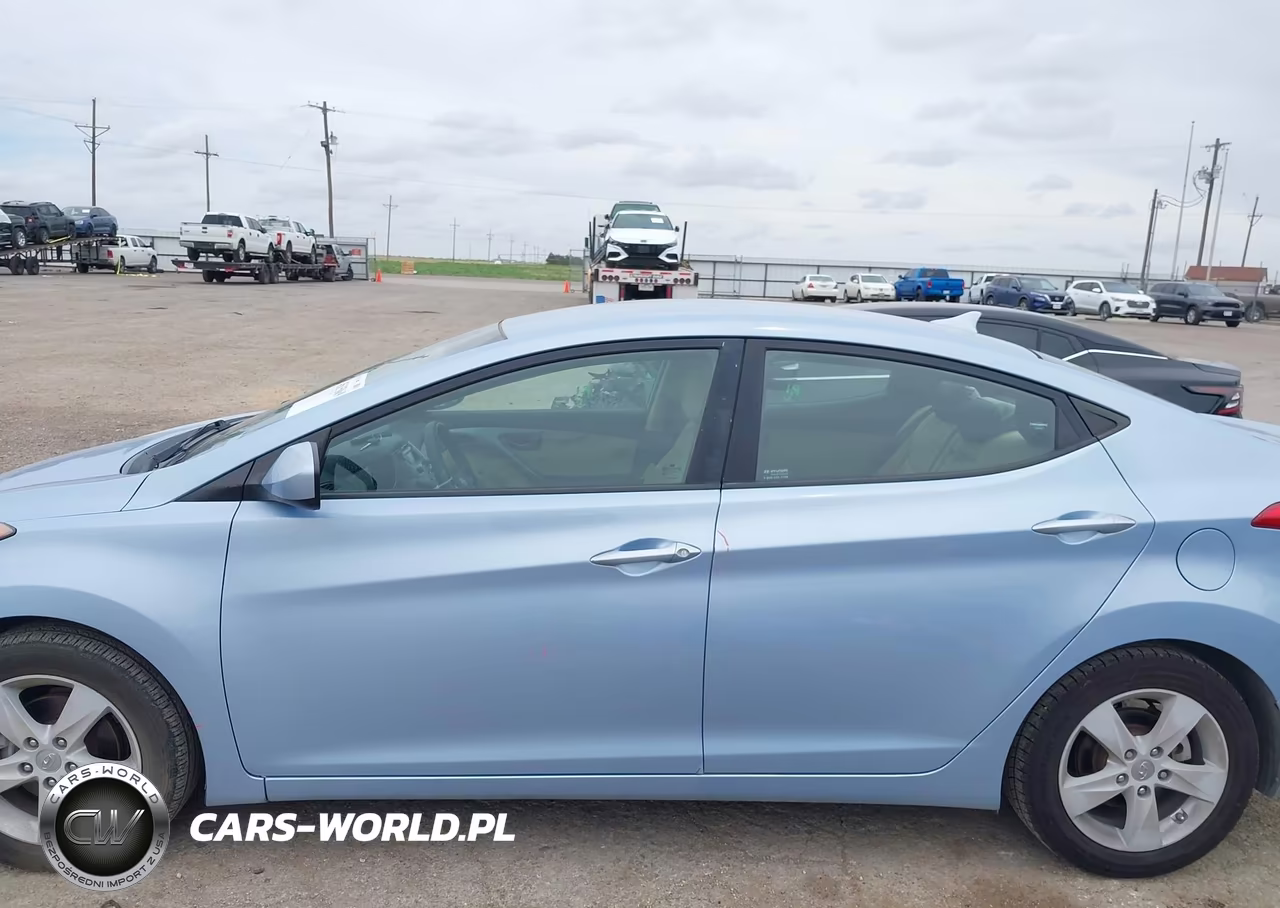 2013 Hyundai Elantra Gls VIN:KMHDH4AE9DU725327 - 14