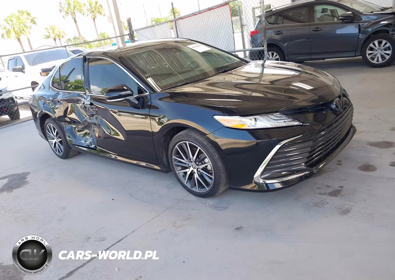 2024 Toyota Camry Xle – zdjęcie 1 z 16