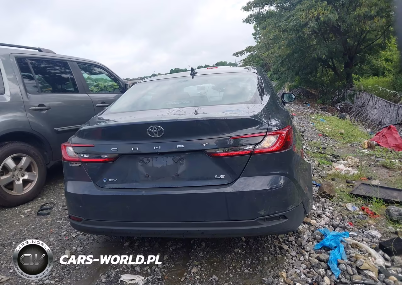 2025 Toyota Camry Le VIN:4T1DAACK3SU174525 - 16