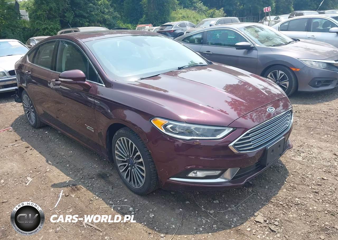 2017 Ford Fusion Energi Titanium – zdjęcie 1 z 16