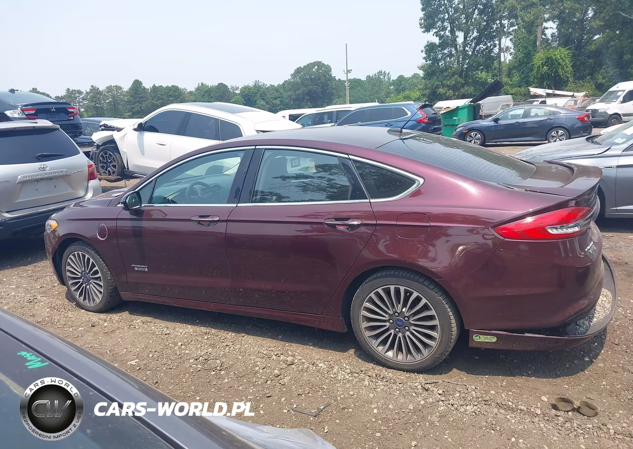 2017 Ford Fusion Energi Titanium VIN:3FA6P0SU1HR282074 - 14