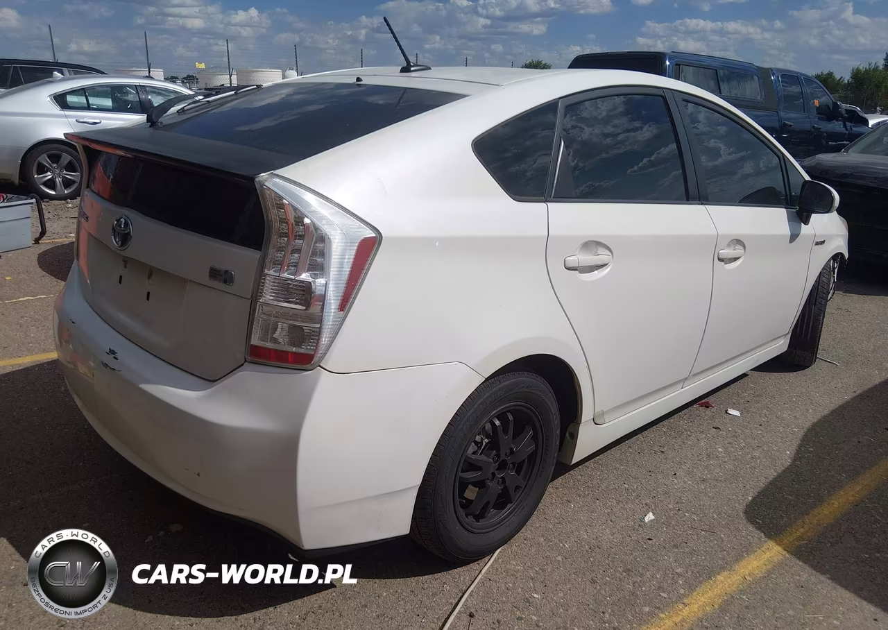 2010 Toyota Prius Iii VIN:JTDKN3DU0A0163547 - 4