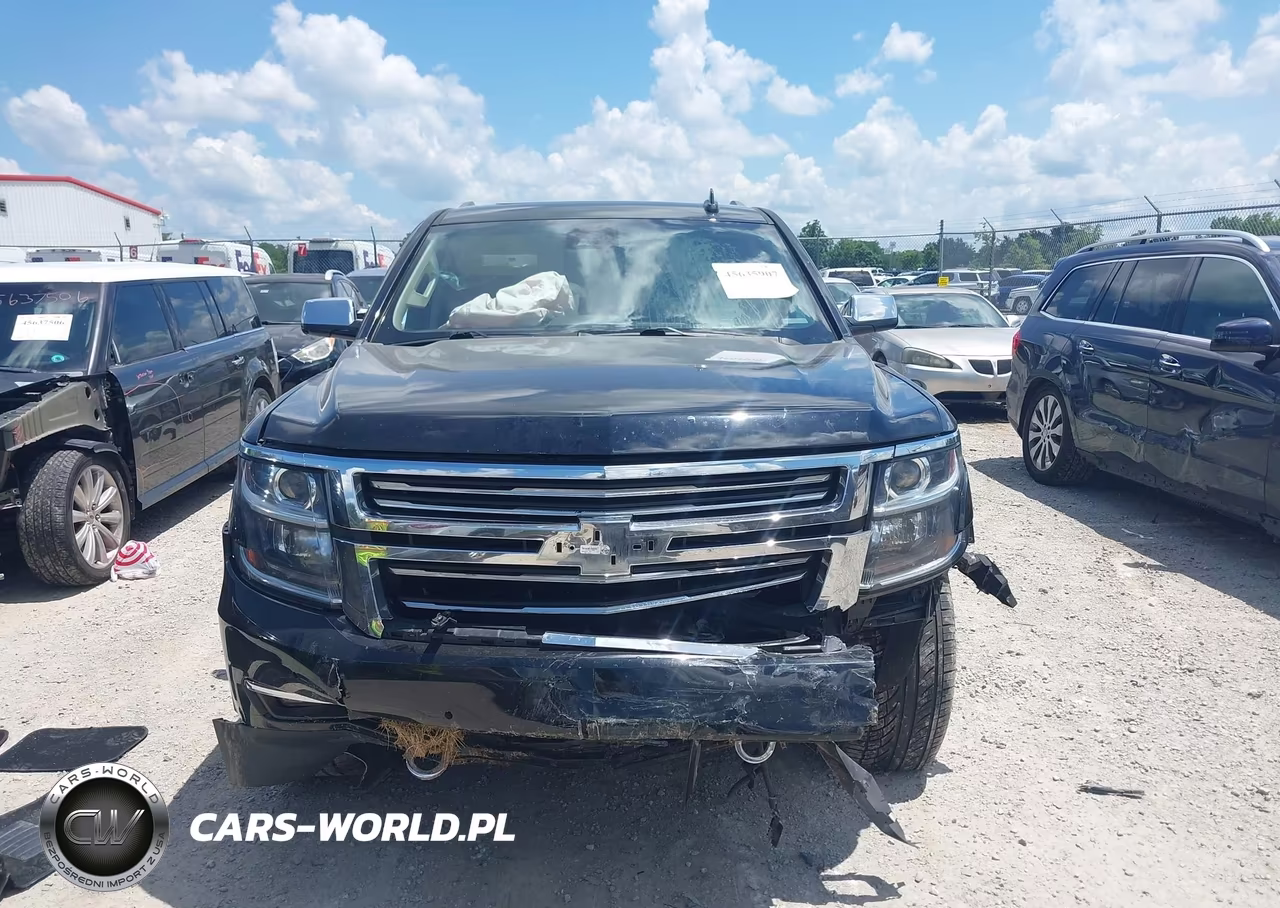 2017 Chevrolet Suburban Premier VIN:1GNSCJKC4HR343308 - 12