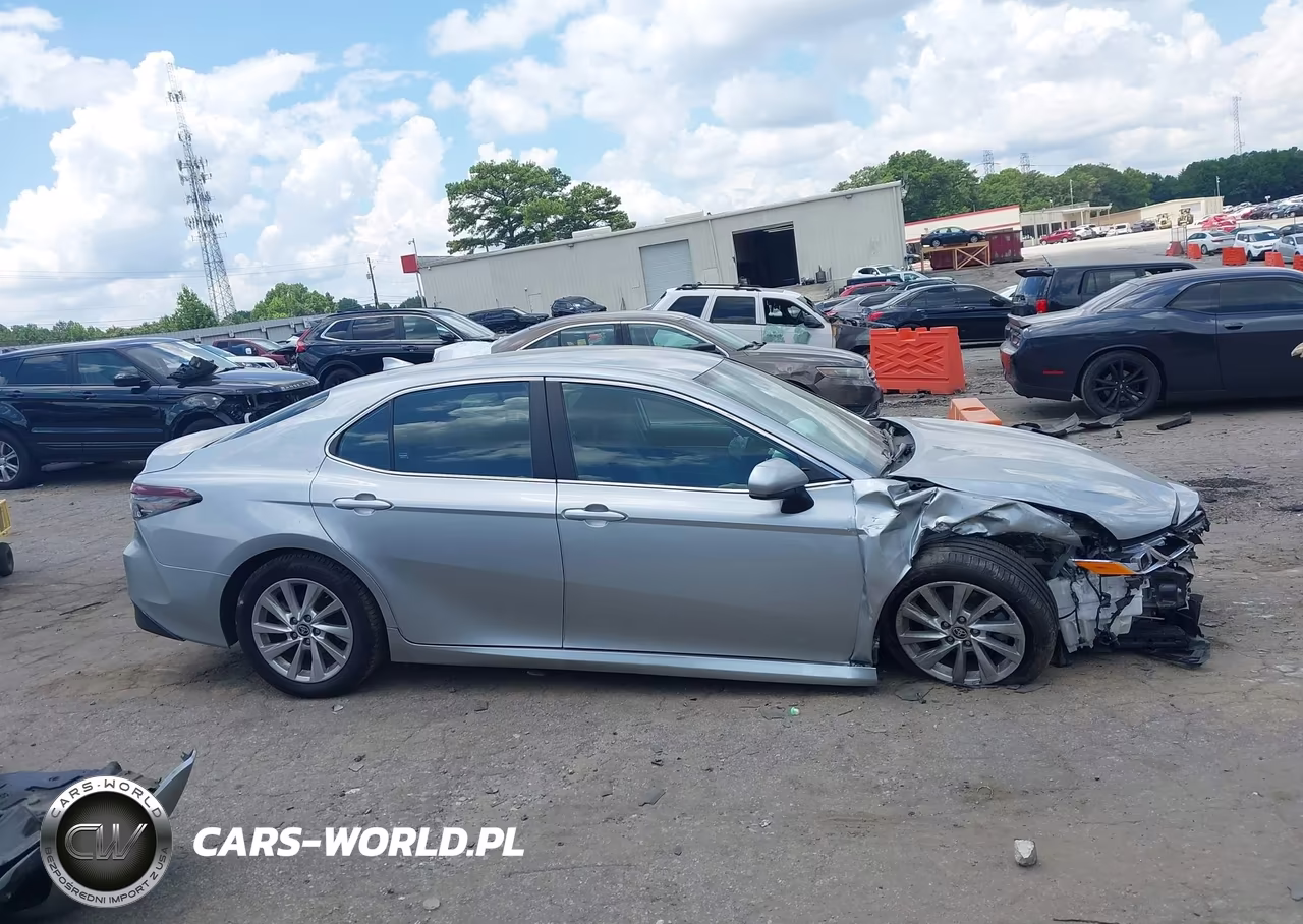 2021 Toyota Camry Le VIN:4T1C11AK3MU440417 - 13