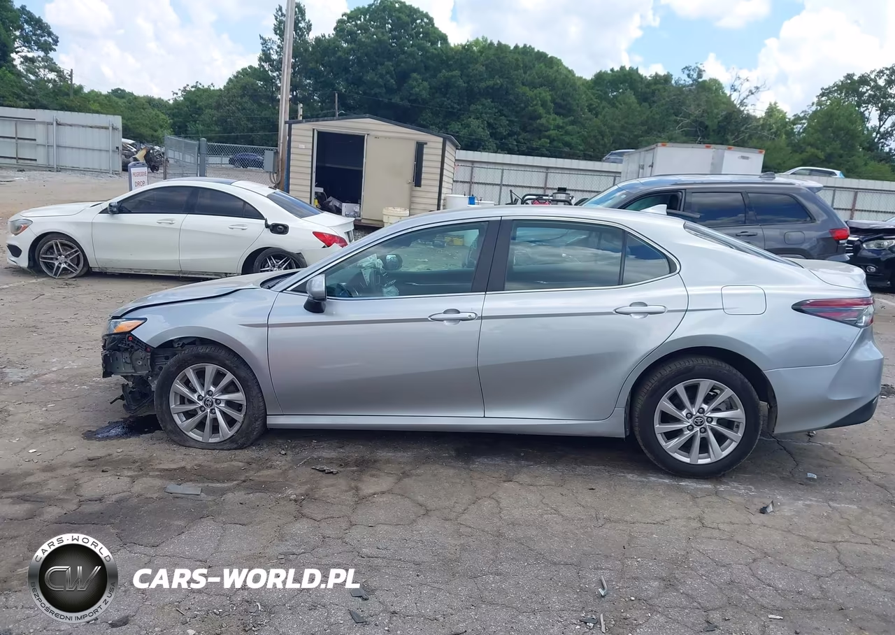 2021 Toyota Camry Le VIN:4T1C11AK3MU440417 - 14
