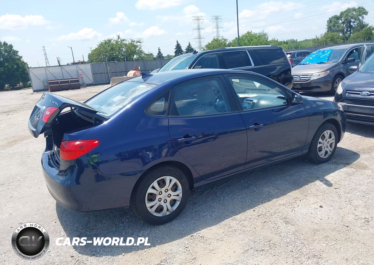 2010 Hyundai Elantra Gls VIN:KMHDU4AD2AU885077 - 4