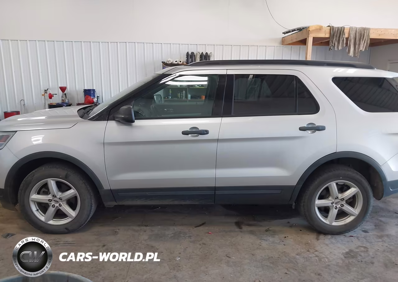 2018 Ford Explorer VIN:1FM5K8B81JGB95256 - 14