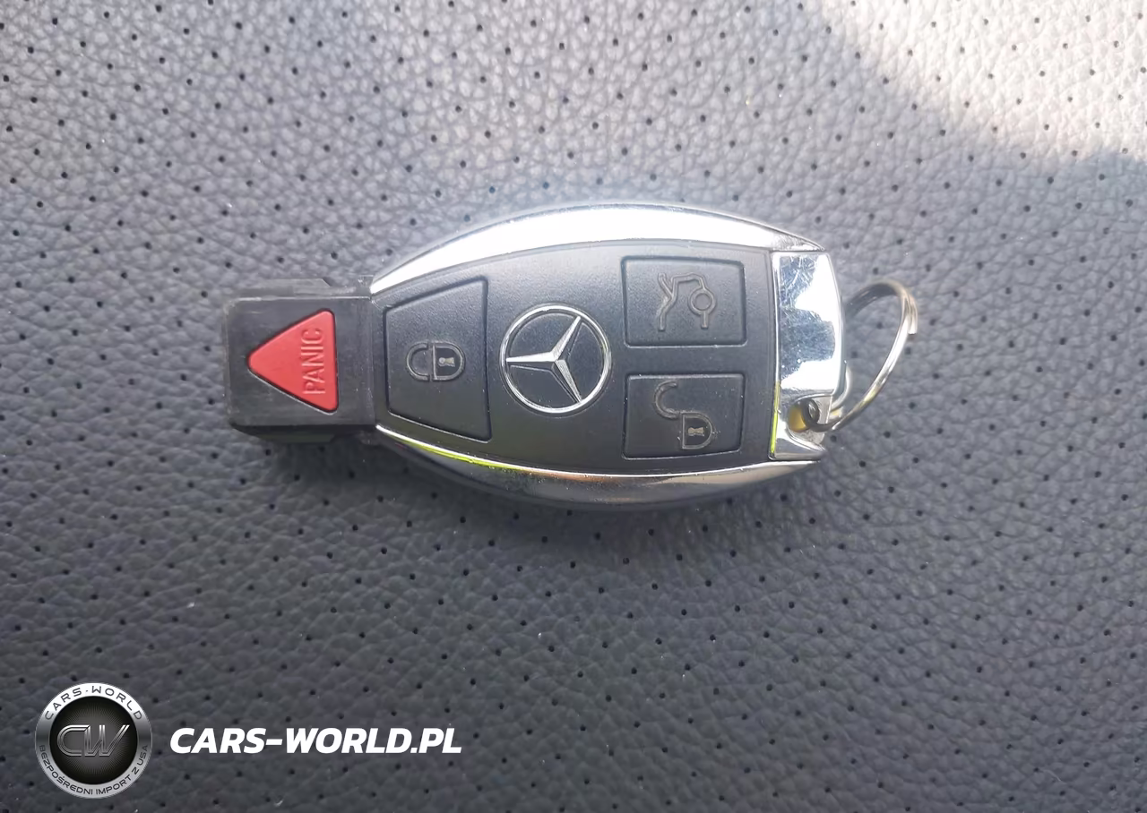 2011 Mercedes-Benz C 300 Luxury 4Matic-Sport 4Matic VIN:WDDGF8BB8BR143017 - 11