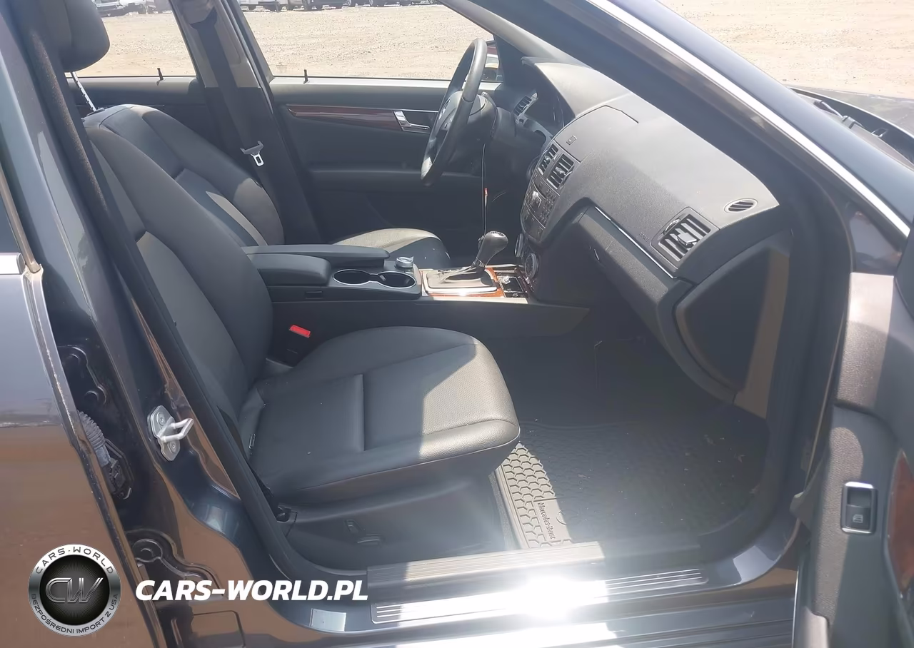 2011 Mercedes-Benz C 300 Luxury 4Matic-Sport 4Matic VIN:WDDGF8BB8BR143017 - 5