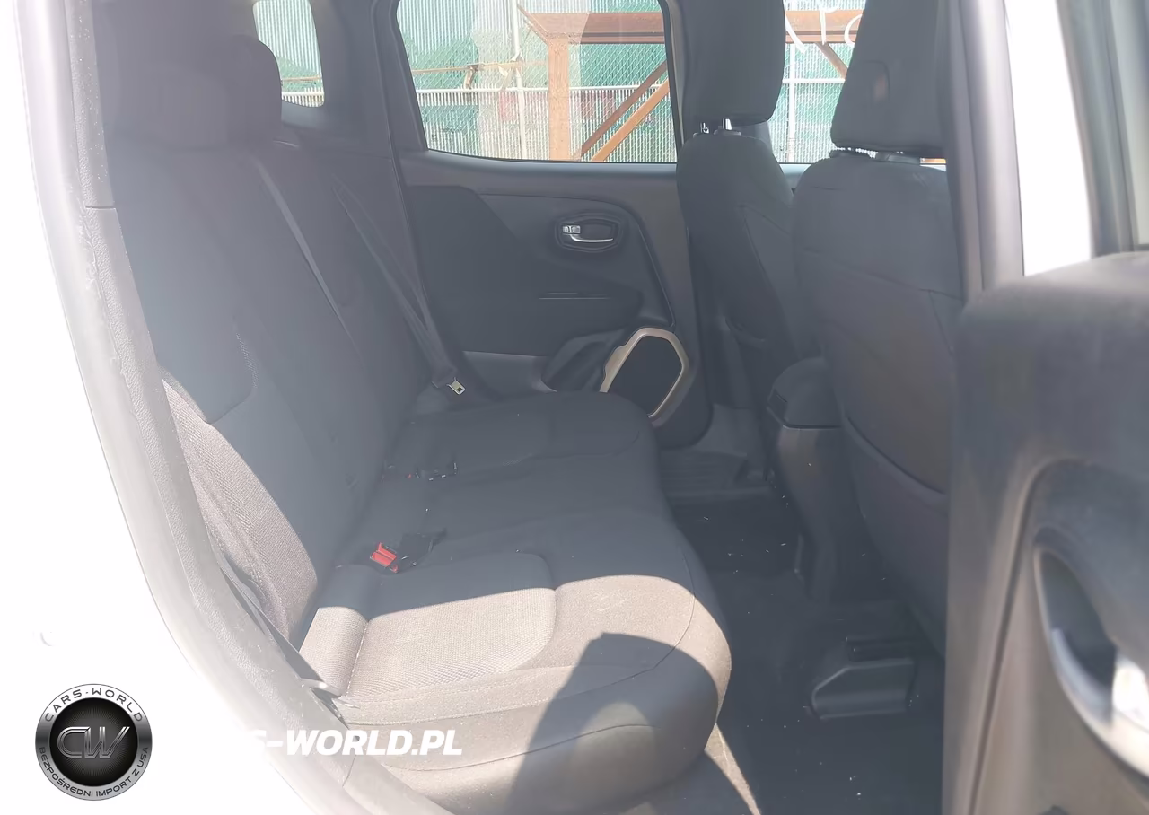 2017 Jeep Renegade Latitude VIN:ZACCJBBB4HPG10638 - 8